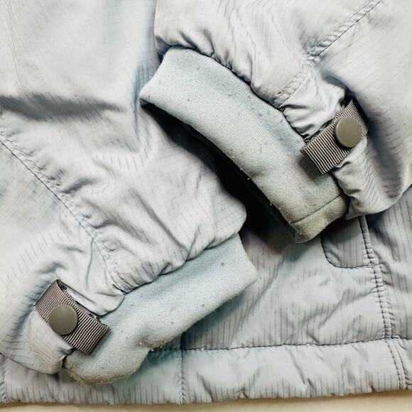 The North Face Quilted Lightweight Coat in Powder Blue Nylon - Picture 4 of 9